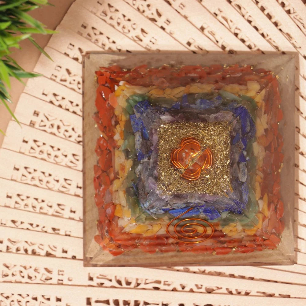 Orgone-7-Chakra-Pyramid-4.webp